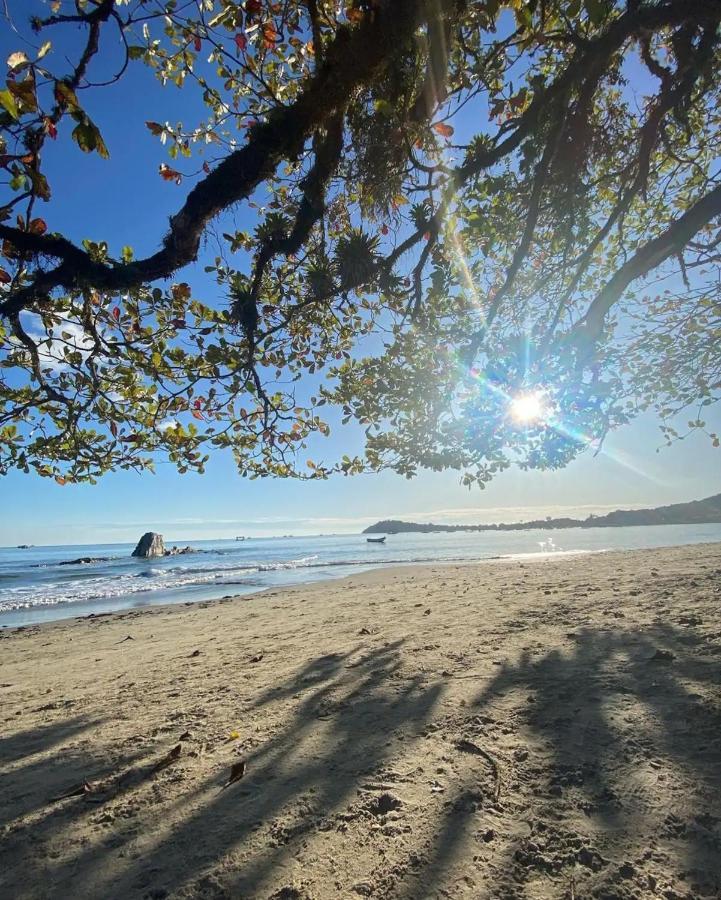 Suites A 100M Da Praia E 800M Do Beto Carrero Penha  Bagian luar foto