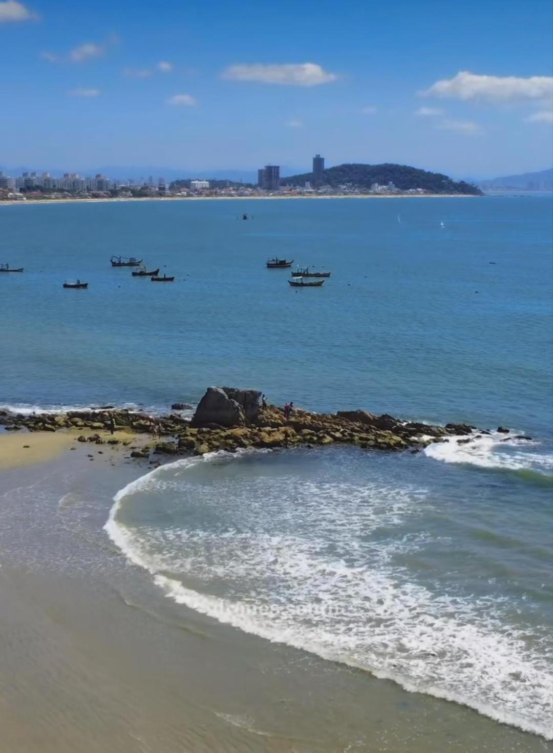 Suites A 100M Da Praia E 800M Do Beto Carrero Penha  Bagian luar foto